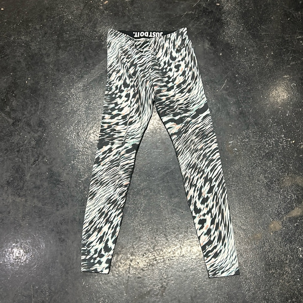 nike leggings